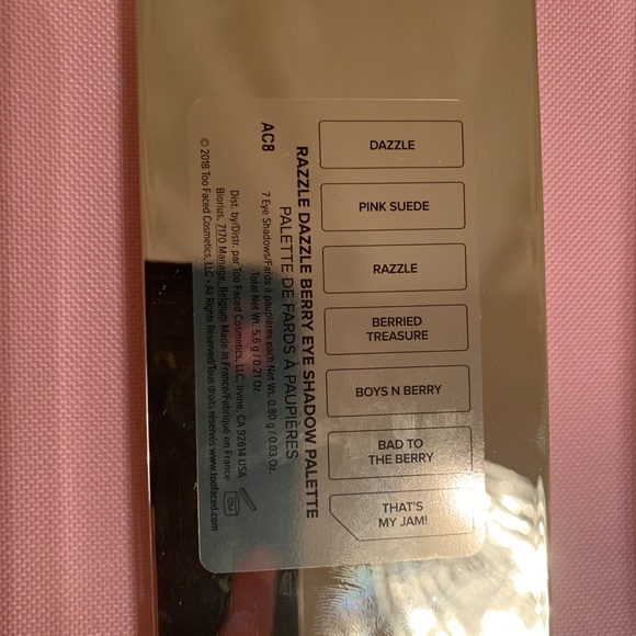 Too faced razzel dazzle berry - Picture 5 of 6